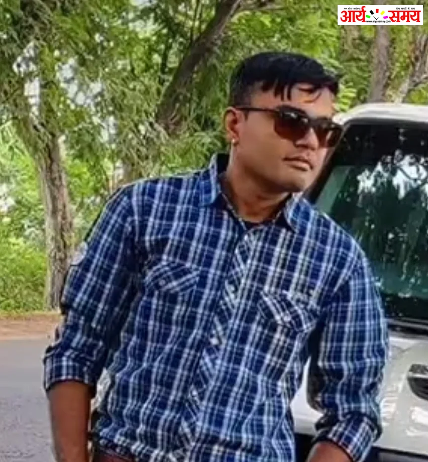 गणेश पंडाल के सामने नौसेना के जवान पर चाकू से हमला, पेट-सीने और पीठ पर किए कई वार
