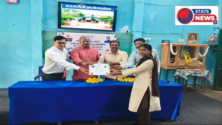 नीमच जिले के विद्यालयों में 'मेरे सपनों का भारत' चित्रकला प्रतियोगिता का हुआ भव्य आयोजन
