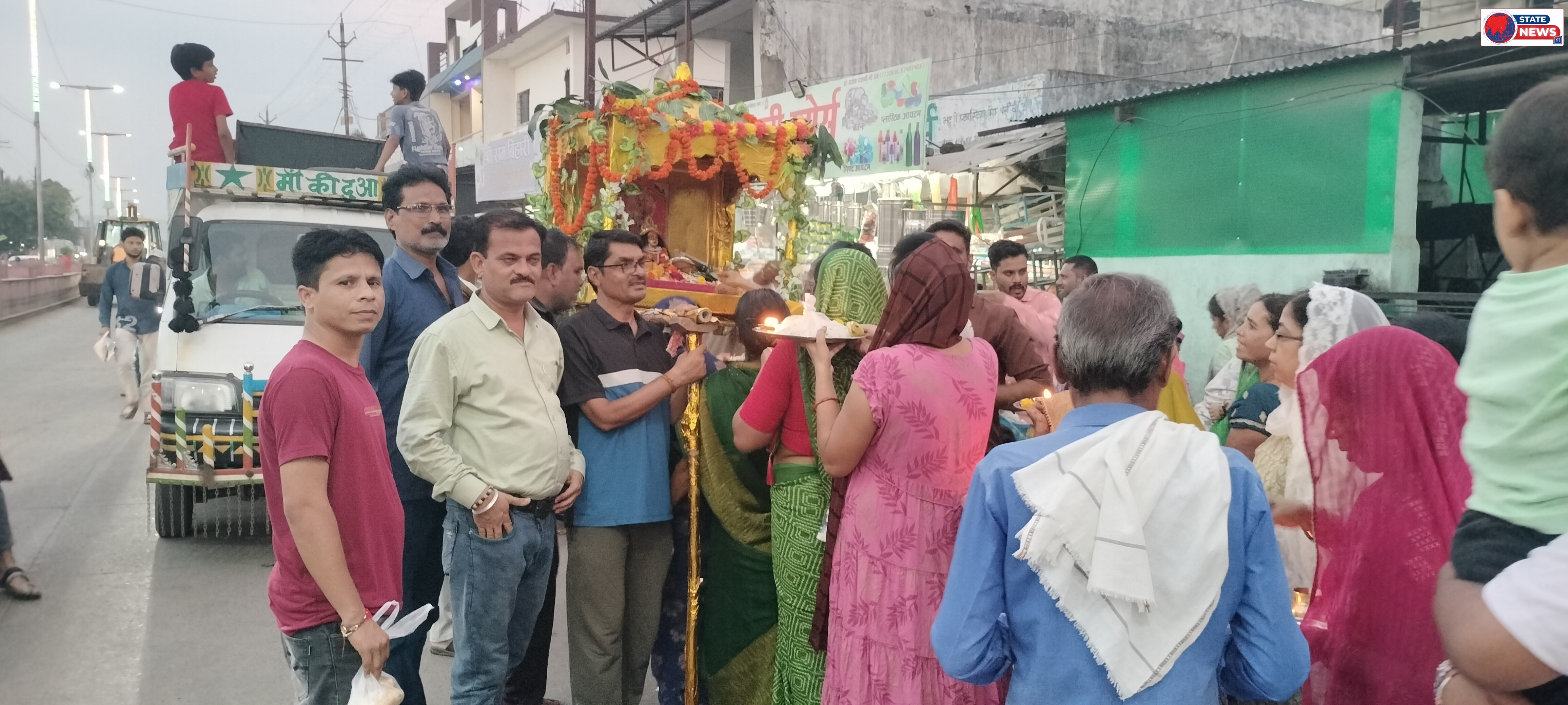 डोलग्यारस पर्व पर निकला डोल