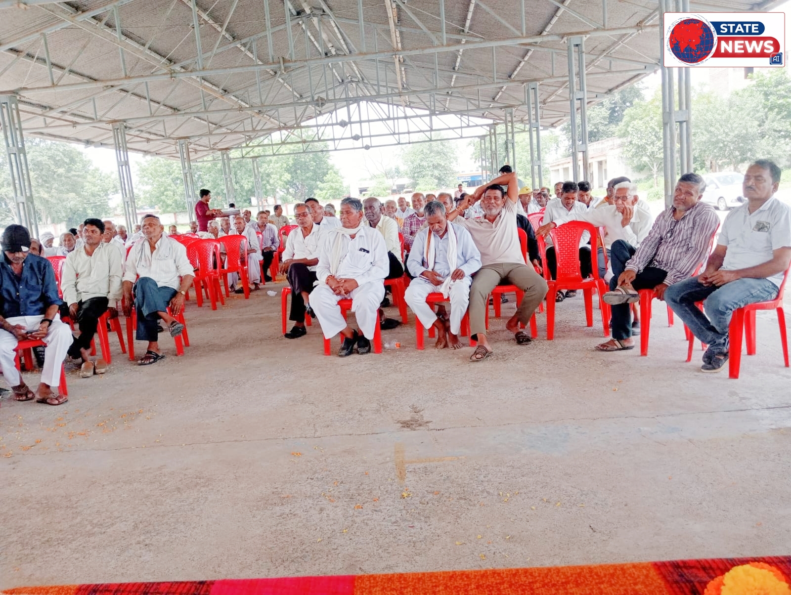 मंडलेश्वर कृषि मंडी में किसान समस्याओं पर विशेष बैठक