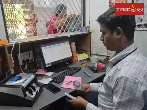 महीने में दूसरी बार हड़ताल, पांच दिन बंद रहेंगे बैंक:25 सितंबर के बाद एक अक्टूबर को खुलेंगे, 28 से 30 तक कर्मचारी रखेंगे तालाबंदी