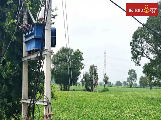 ट्रांसफॉर्मर पर 36 करोड़ रुपए खर्च:जिन गांवों में जरूरत नहीं वहां दो-दो ट्रांसफॉर्मर लगाए, जहां जरूरत उन्हें छोड़ दिया