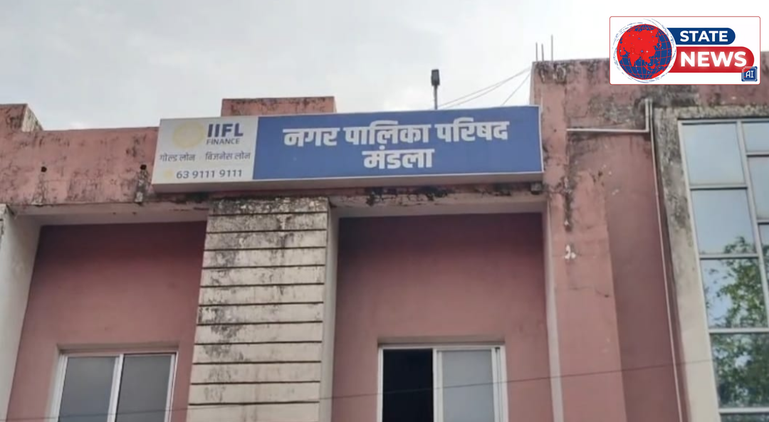 मंडला नगर पालिका में लोकायुक्त का छापा