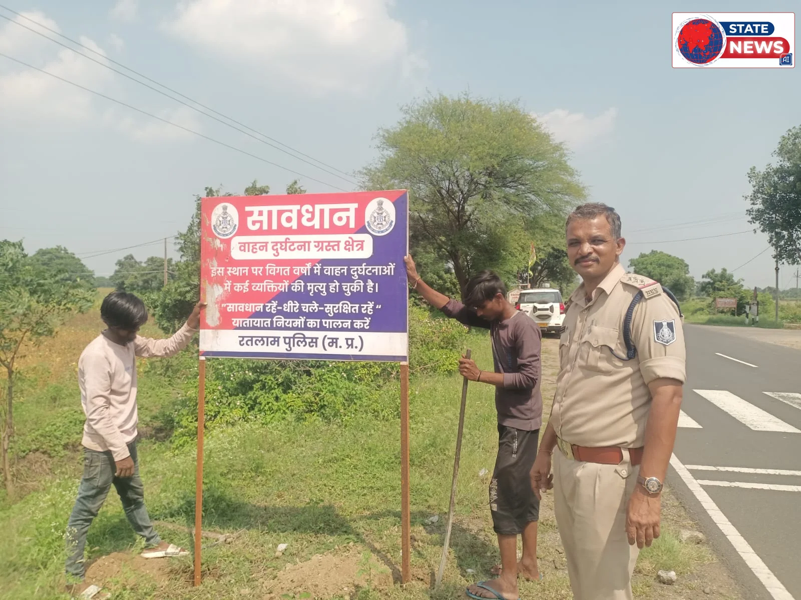“हादसे से पहले रोकथाम पर जोर: ताल रोड के अंधे मोड़ों पर पुलिस की नजर, छंटाई के साथ लगाए साइन बोर्ड”