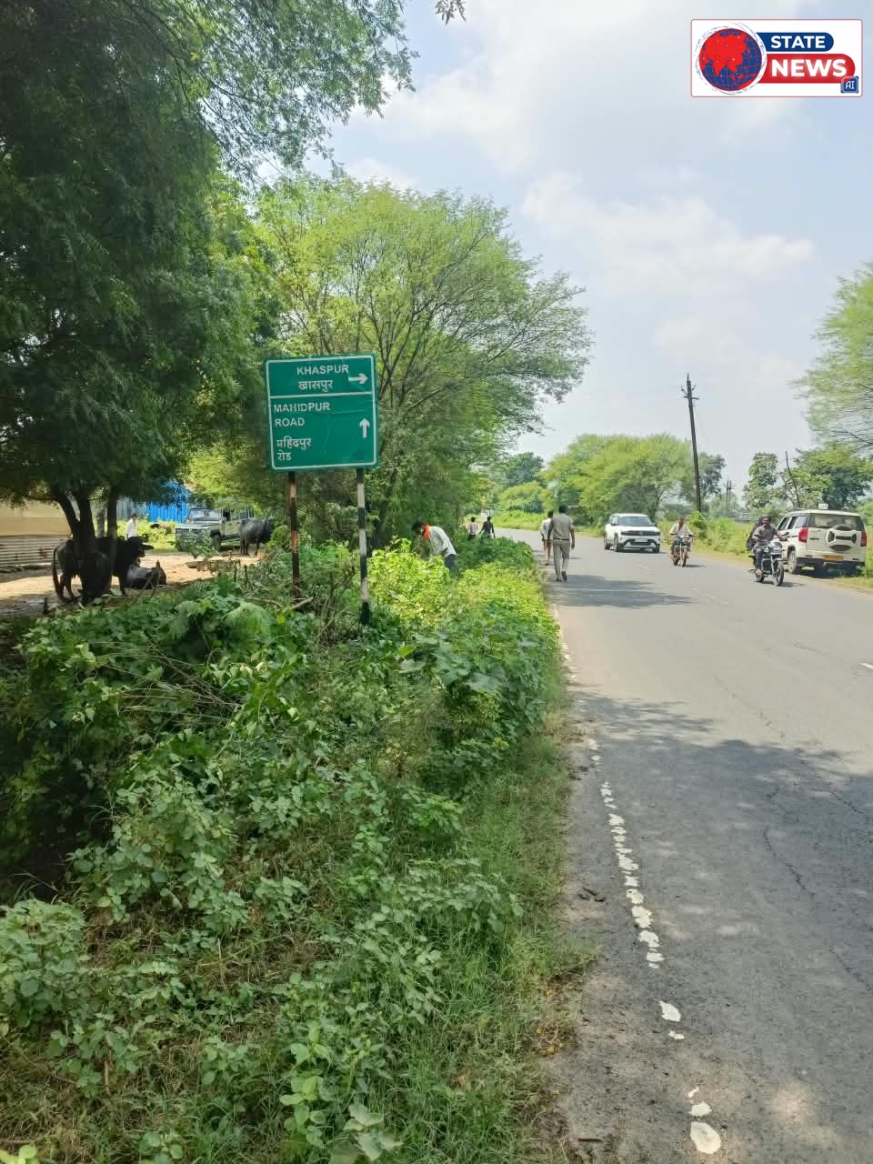 “हादसे से पहले रोकथाम पर जोर: ताल रोड के अंधे मोड़ों पर पुलिस की नजर, छंटाई के साथ लगाए साइन बोर्ड”