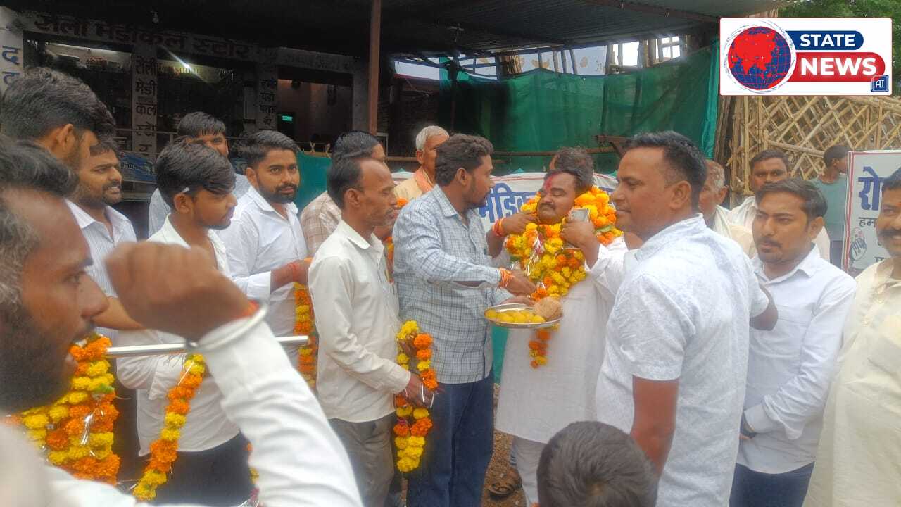 प्रांतीय कुशवाह समाज भिण्ड जिलाध्यक्ष दिलीप सिंह कुशवाह का मौ में भव्य स्वागत