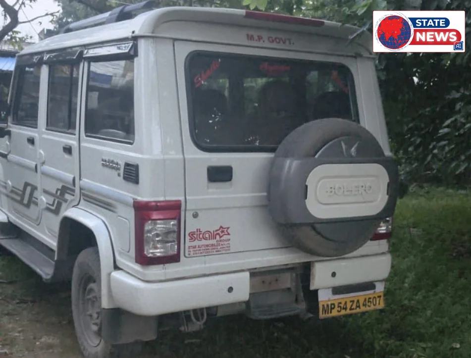 उमरिया आबकारी विभाग में लगी बोलेरो गाड़ी कटनी जिले में दे रही सेवा,आबकारी इंस्पेक्टर कर रही दुरुपयोग.?  उमरिया। जिले के आबकारी विभाग में लगा