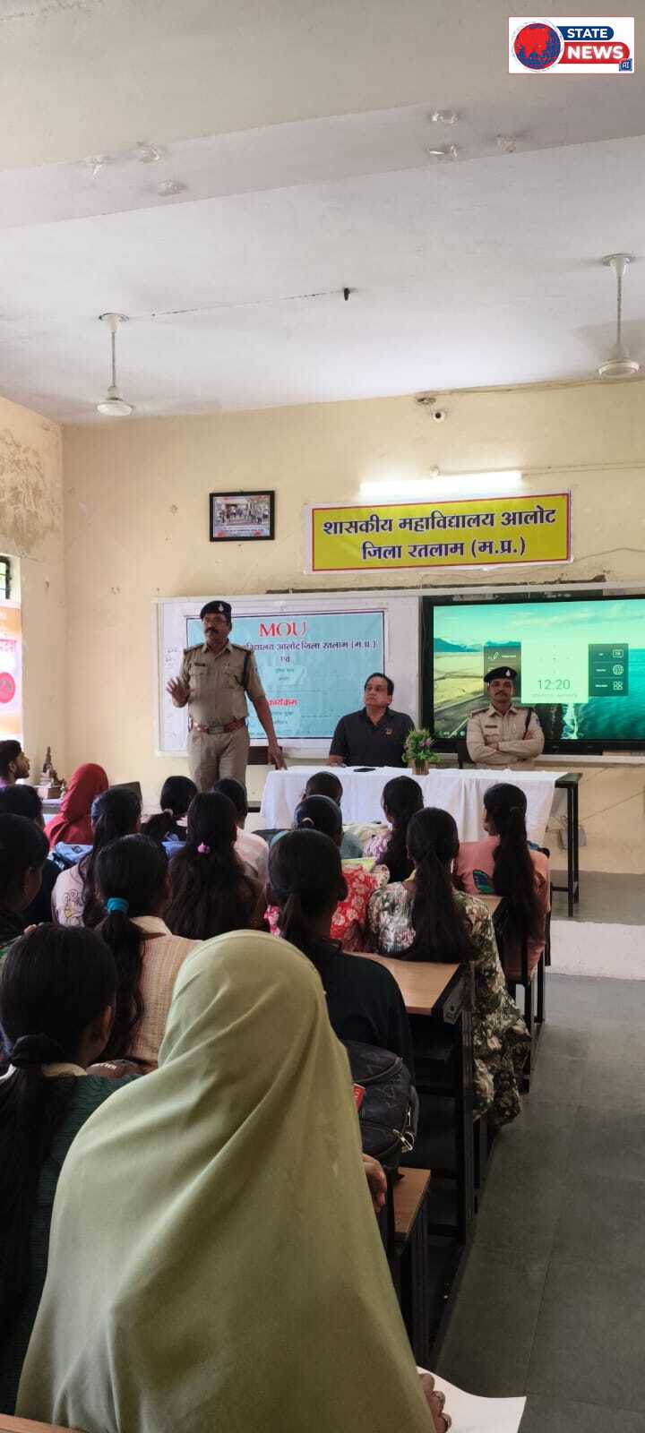 सड़क सुरक्षा की पाठशाला, विद्यार्थियों को यातायात नियमों का पाठ