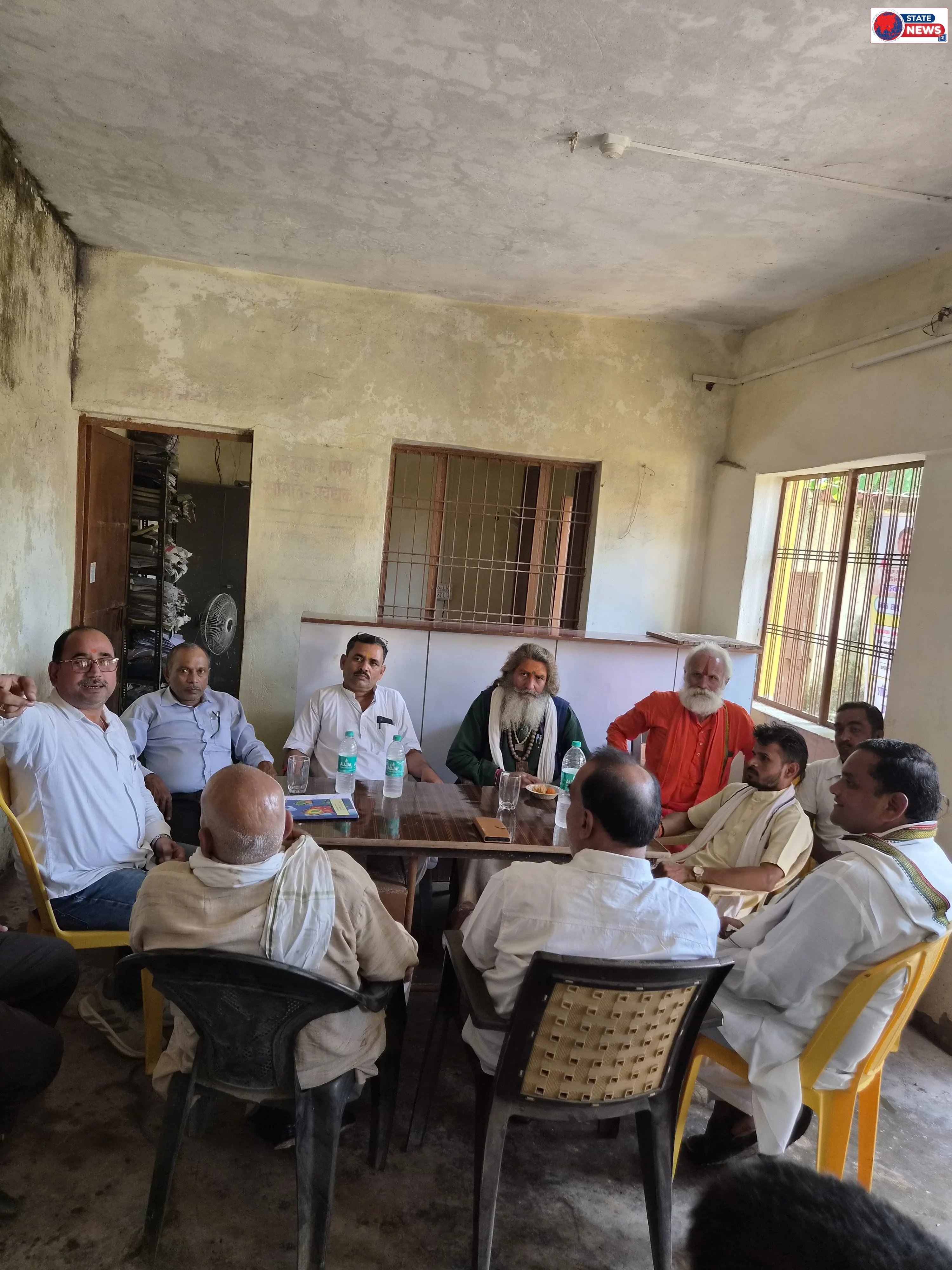 अतरैला में सेवा सहकारी समिति की आमसभा संपन्न: किसानों की समस्याओं, खाद उपलब्धता और ऋण व्यवस्था पर हुआ मंथन