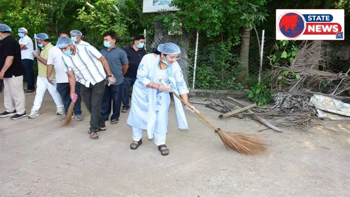 सतना में राज्यमंत्री प्रतिमा बागरी ने किया स्वच्छता श्रमदान