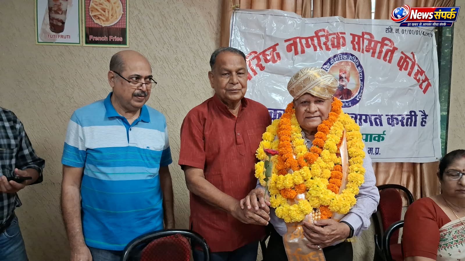 समिति के उपाध्यक्ष ,साहित्यकार विपिन बिहारी वाजपेयी का जन्मदिन हर्षोल्लास से मनाया गया