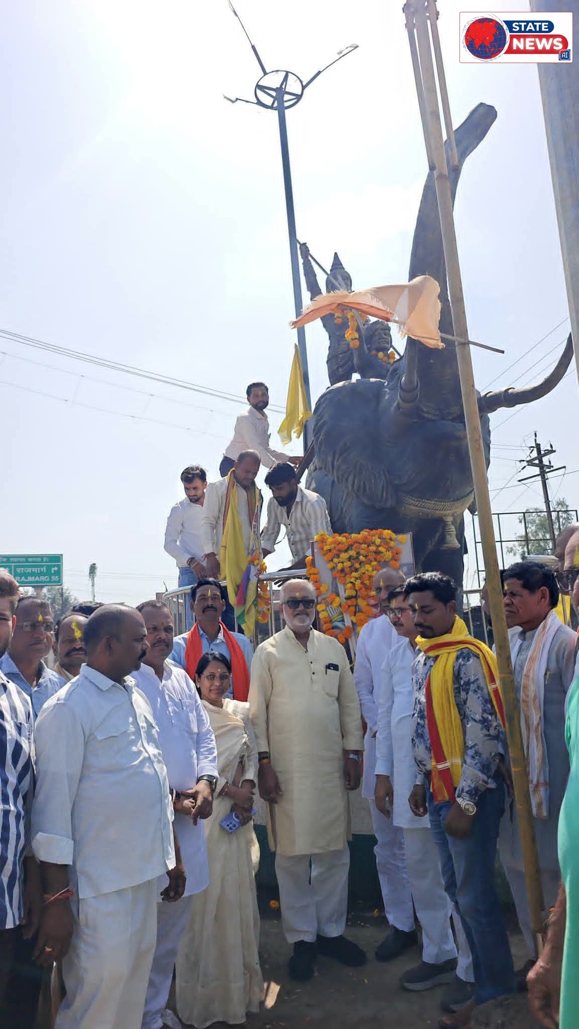 केसली के सहजपुर तिराहा पर महान वीरांगना रानी दुर्गावती की जयंती धूमधाम से मनाई गई, विधायक बृजबिहारी पटेरिया सहित कई दिग्गज रहे मौजूद