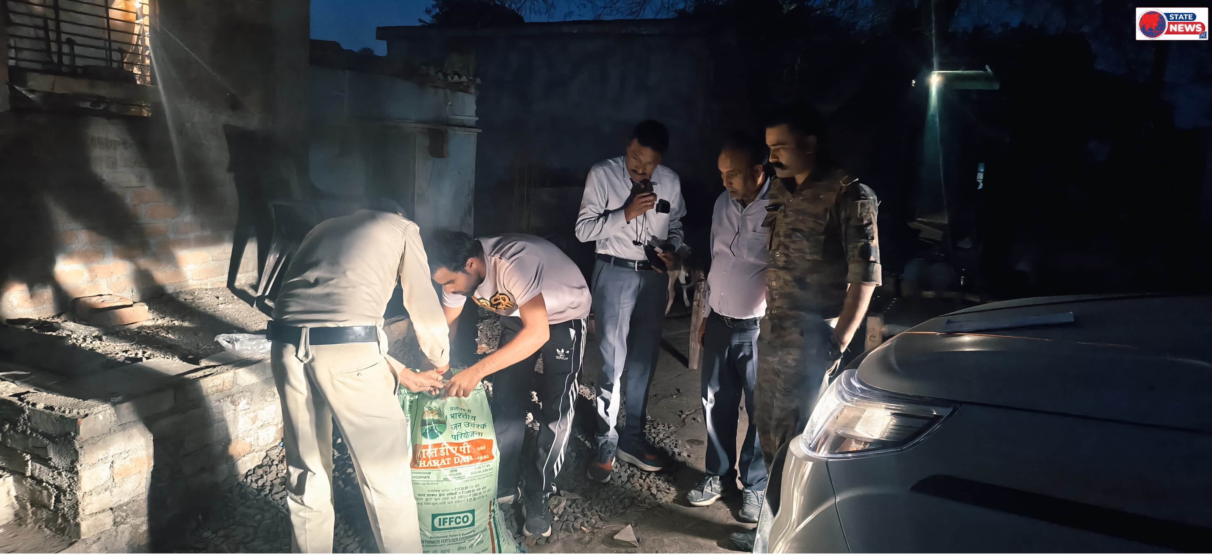 मुंगावली में नकली खाद का काला कारोबार उजागर, अधूरे मकान में छुपा रखा था 52 बोरियों का जखीरा