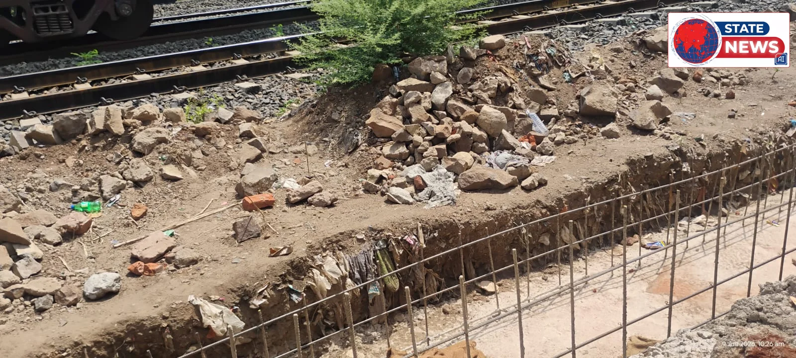 रेलवे  की नाली निर्माण में भारी अनियमितता, मानकों की खुलेआम अनदेखी