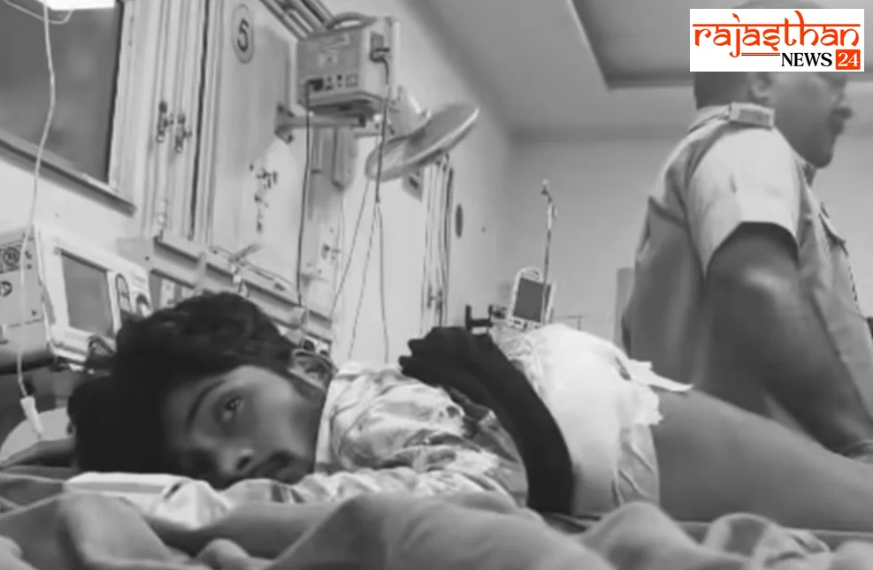 एमबी अस्पताल में भर्ती घायल युवक।