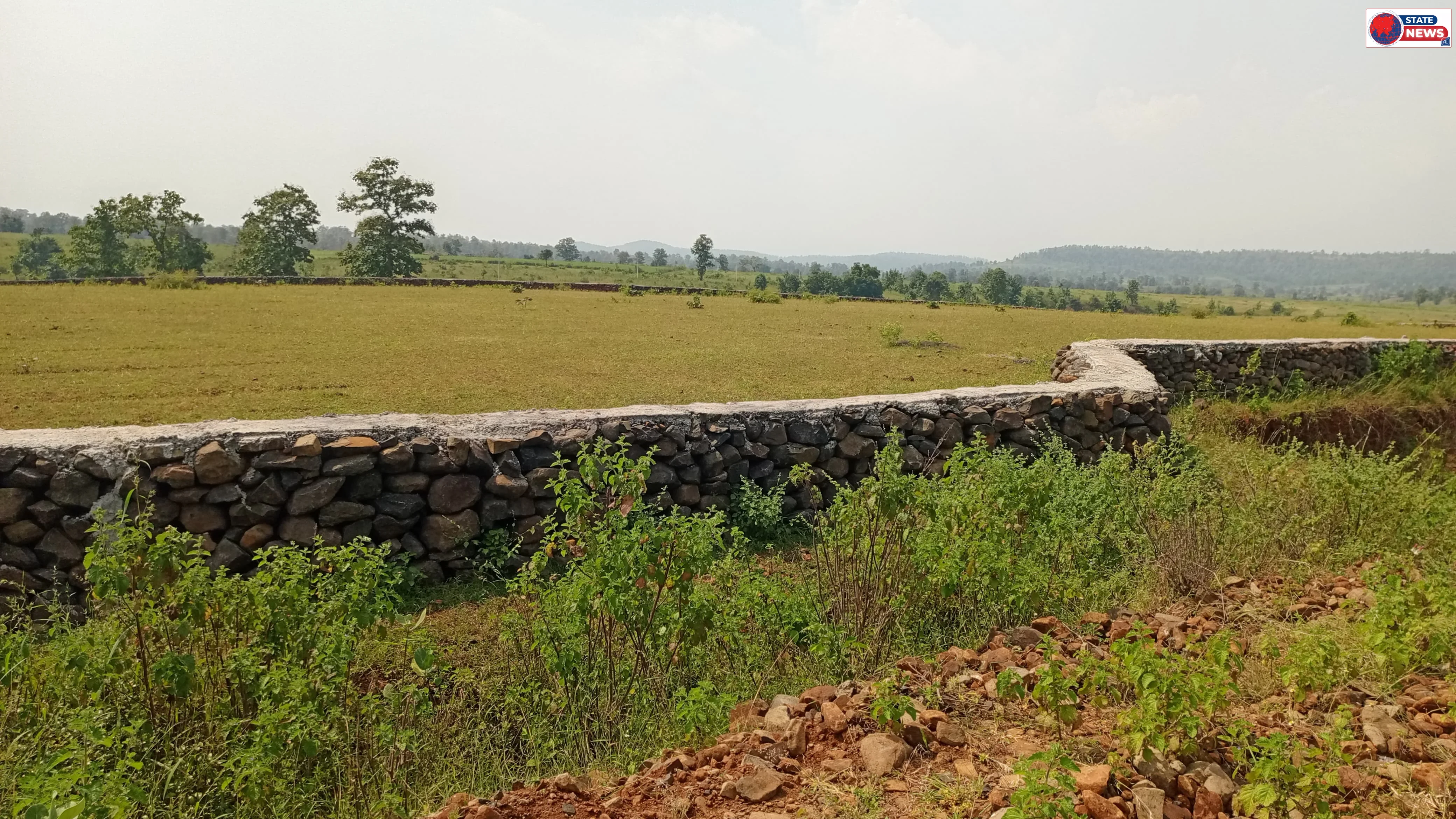 नहीं थम रहा पंचायत द्वारा श्रमिकों की फर्जी हाजिरी डालने का सिलसिला  मनरेगा ऐप पर मनमाने तरीके से दर्ज करा रहे  