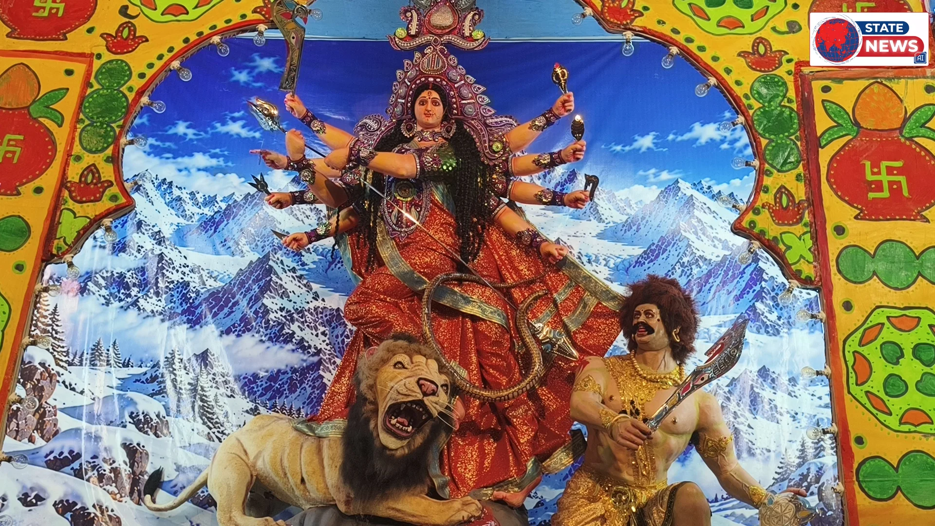 नेपानगर में माता रानी की भव्य प्रतिमाओं का भव्य स्वागत, ढोल-डीजे पर माता रानी की धुन पर नाचते-गाते स्थापना स्थल तक पहुंचे भक्त