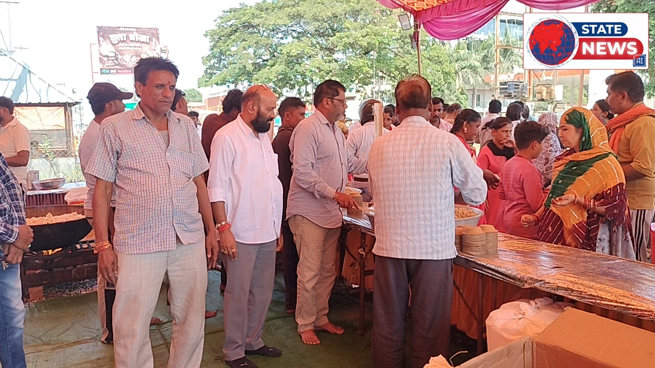 अन्नपूर्णा पेट्रोल पंप पर पिछले 23 वर्षों से नवरात्रि में हो रहा विशेष प्रसादि 