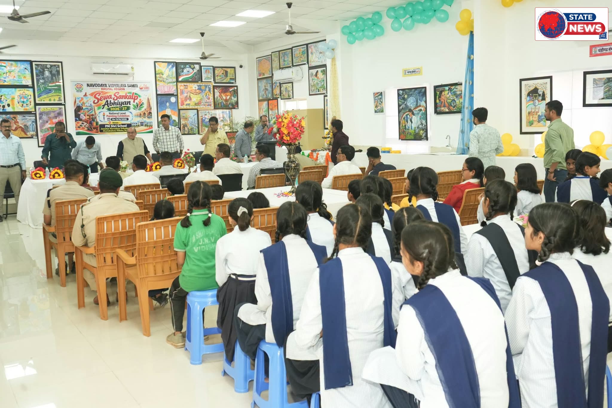 नवोदय विद्यालय शमशाबाद में देशभर की प्रतिभाओं का संगम, चित्रों में उकेरा विकसित भारत-2047 का सपना