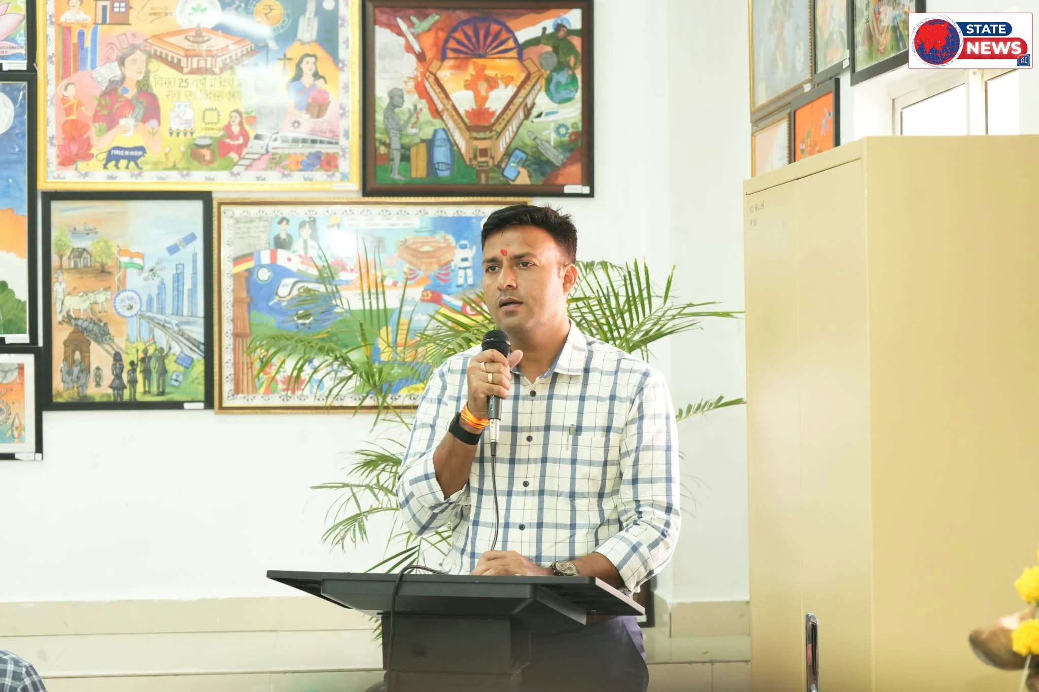 नवोदय विद्यालय शमशाबाद में देशभर की प्रतिभाओं का संगम, चित्रों में उकेरा विकसित भारत-2047 का सपना
