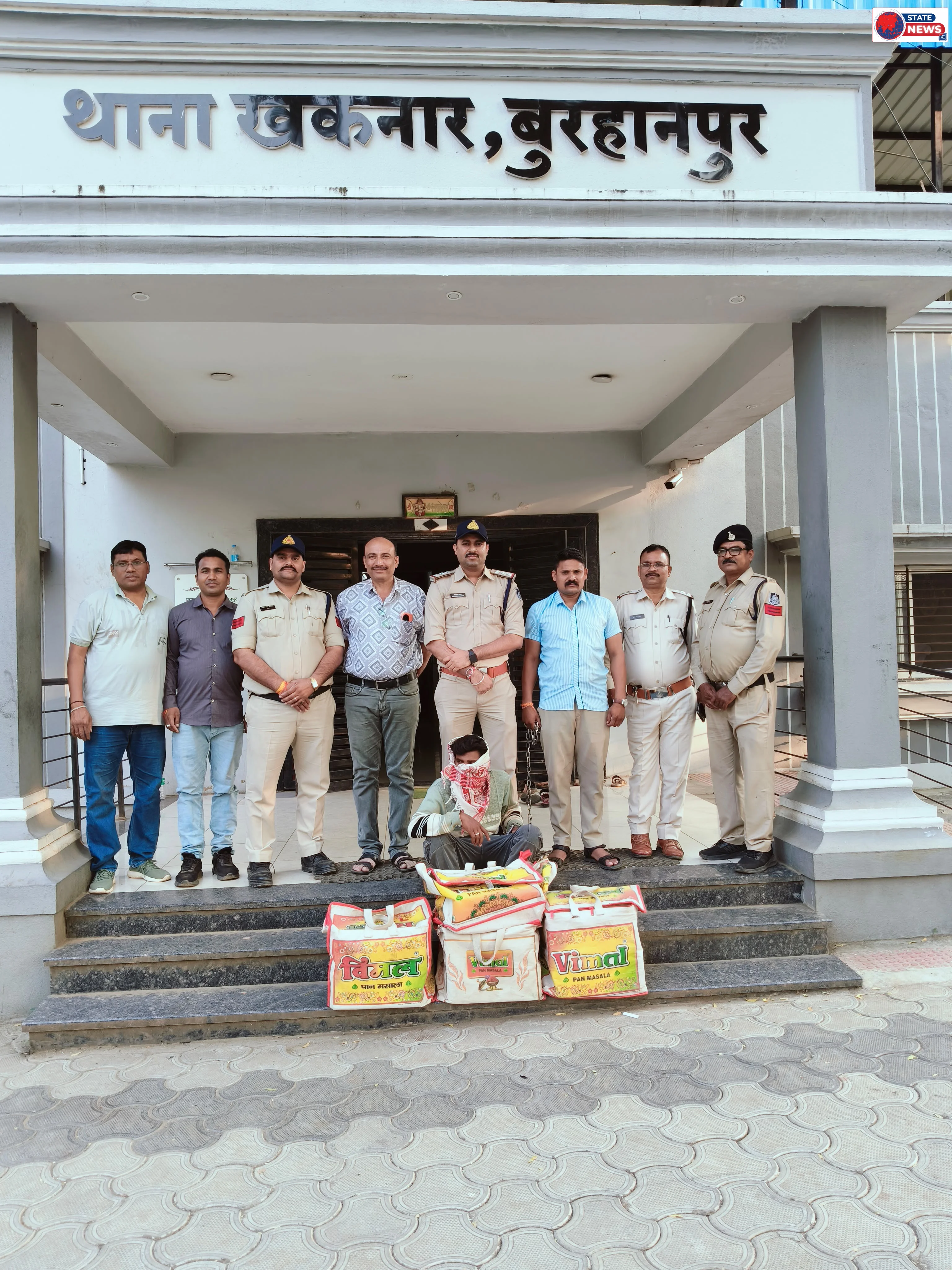 खकनार पुलिस ने 63 लीटर अवैध शराब के साथ आरोपी को किया गिरप्तार