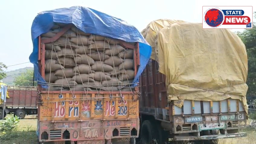 वेयरहाउस से धान लोडकर सड़कों पर दौड़ रहे दो ट्रकों पर एसडीएम की कार्रवाई