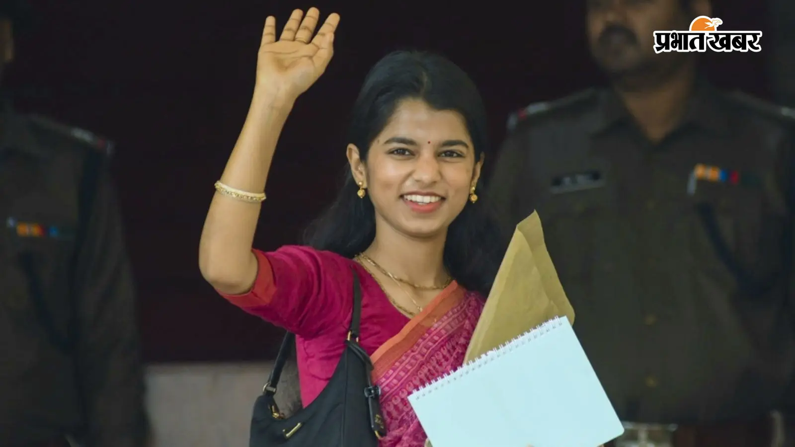 आरक्षण पर विधायक मैथिली ठाकुर का संदेश: जाति-सरनेम के आधार पर भेदभाव न करें