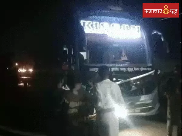 अजमेर- स्लीपर बस ने मां-बेटी सहित 3 को रौंदा, मौत:टक्कर के बाद बाइक को घसीटते हुए ले गई, टुकड़ों में मिले तीनों शव
