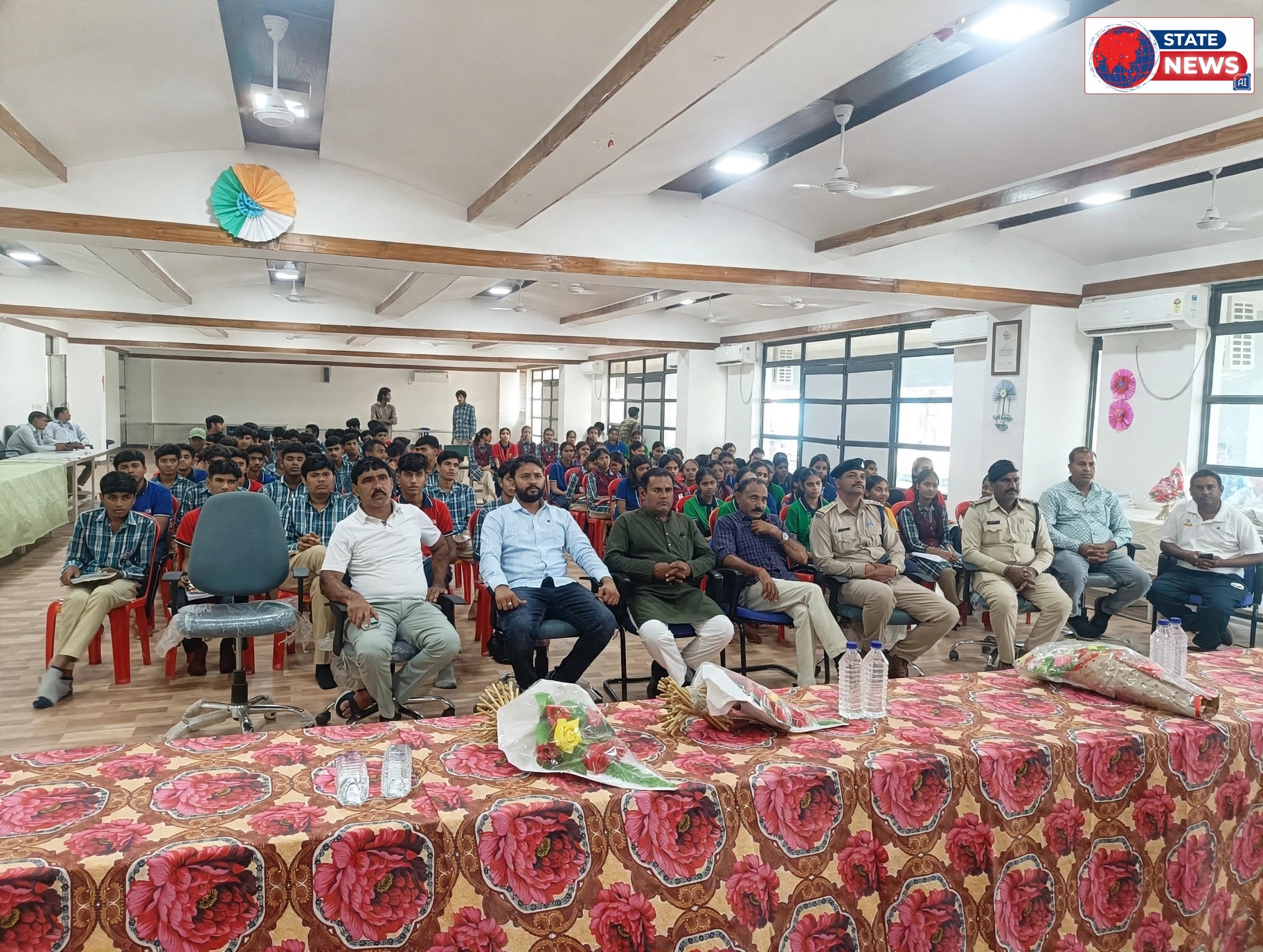 आलोट में नशामुक्त युवा थीम पर युवा संसद आयोजित, 150 युवाओं ने लिया भाग