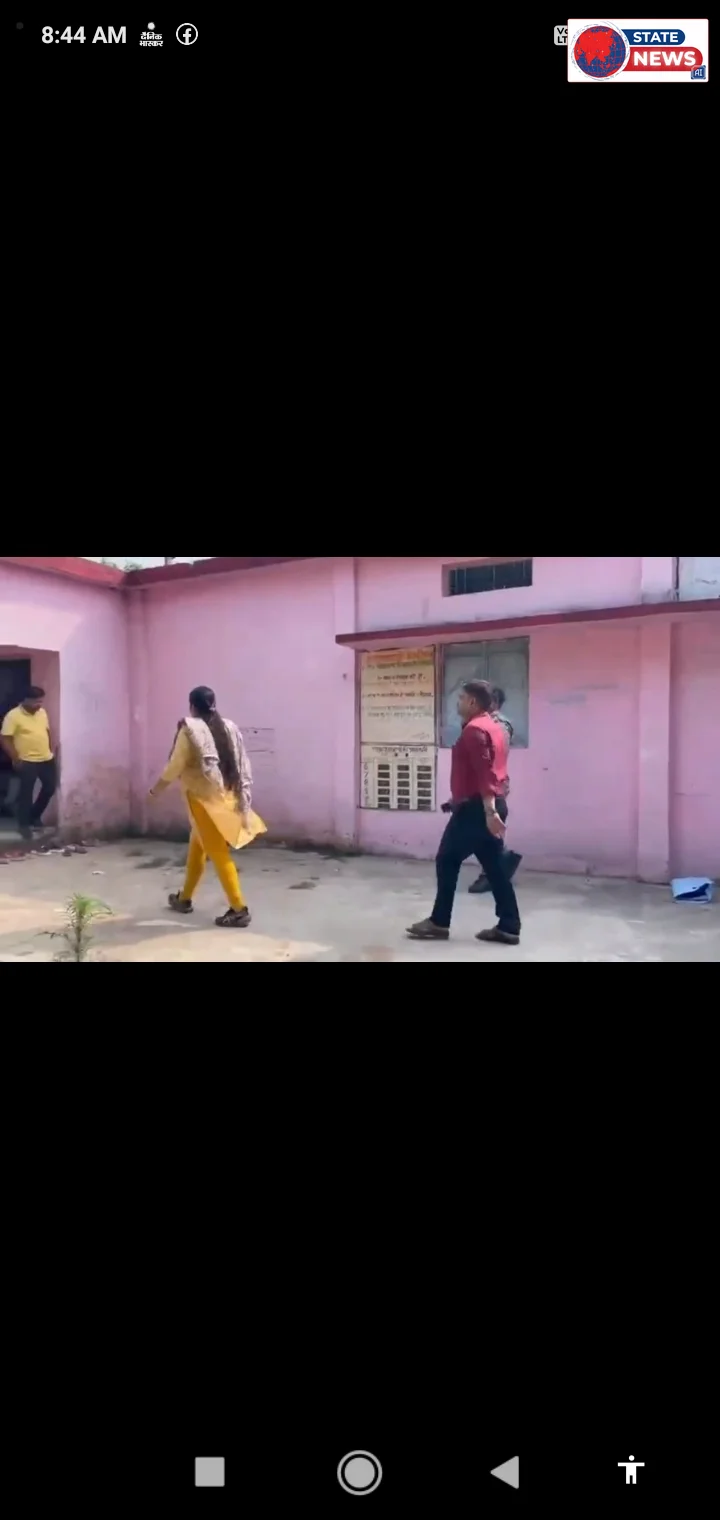 टीकमगढ़ के अमरपुर स्कूल में दबंगों ने प्रार्थना रुकवाई, टीचरों को धमकाया, कहा- सरस्वती ज्ञान की देवी नहीं,  *टीकमगढ़। जिले के अमरपुर गांव के