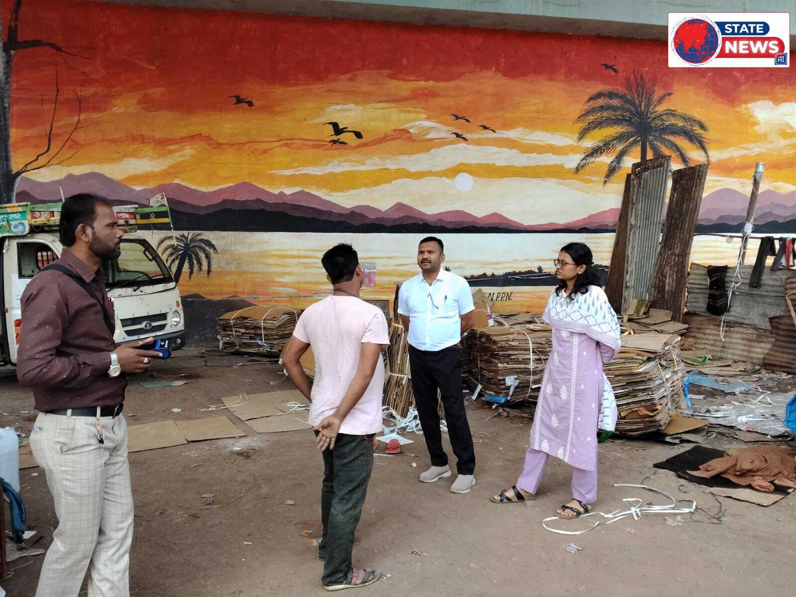 डबल फाटक ओवरब्रिज के नीचे अतिक्रमण पर कार्रवाई, कबाड़ संचालक पर 10 हजार का जुर्माना