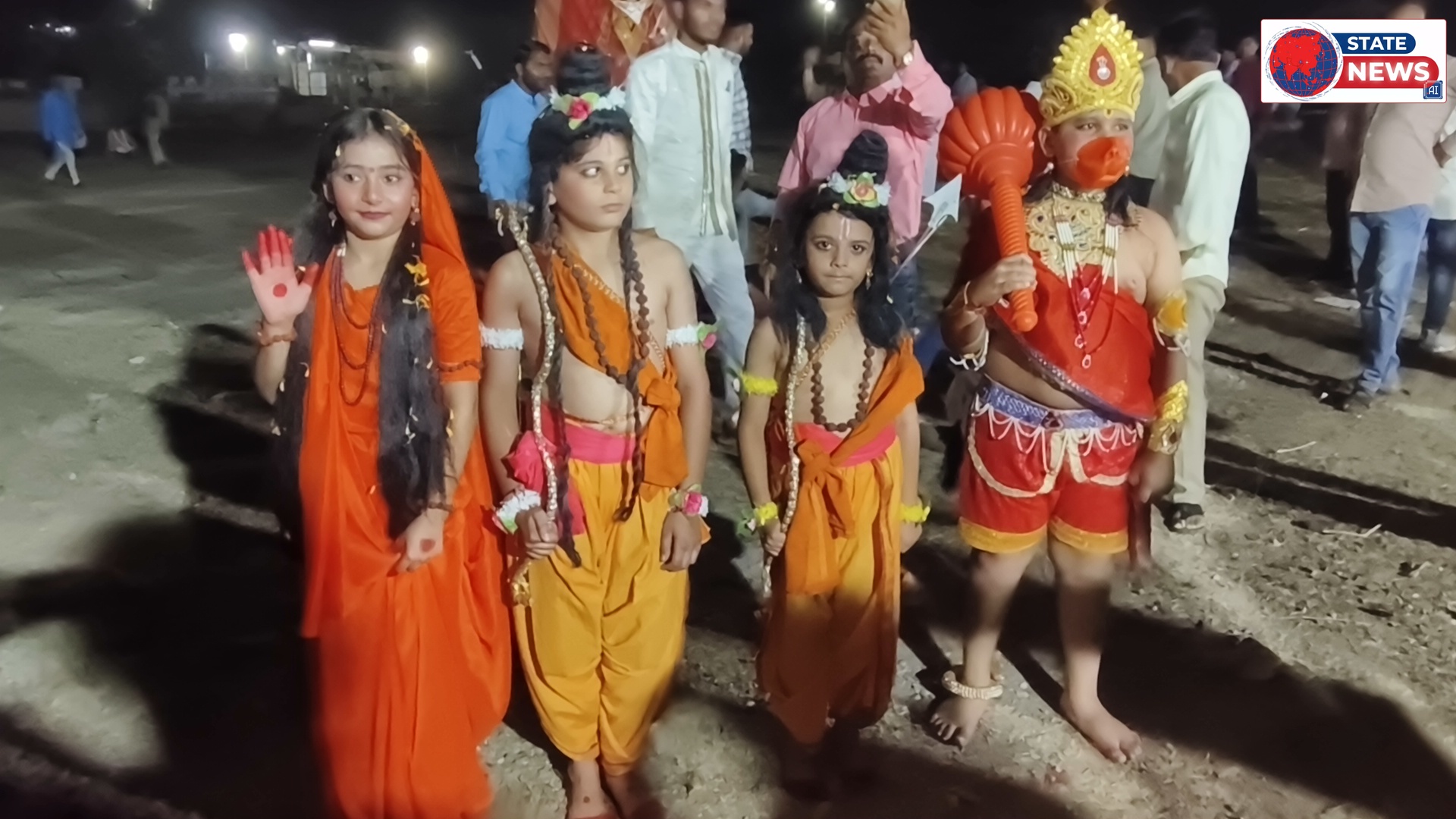 नेपानगर में धूमधाम से हुआ रावण दहन, 7 नंबर गेट रामलीला मैदान में उमड़ा  जनसैलाब