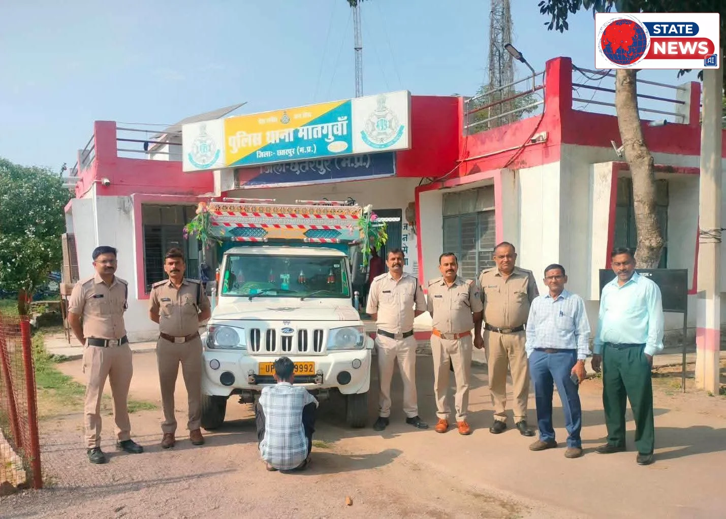 मातगुवां पुलिस की रात्रि पेट्रोलिंग के दौरान कार्यवाही: परिवहन की जा रही नकली 70 बोरी उर्वरक खाद एवं पिकअप वाहन जप्त, 