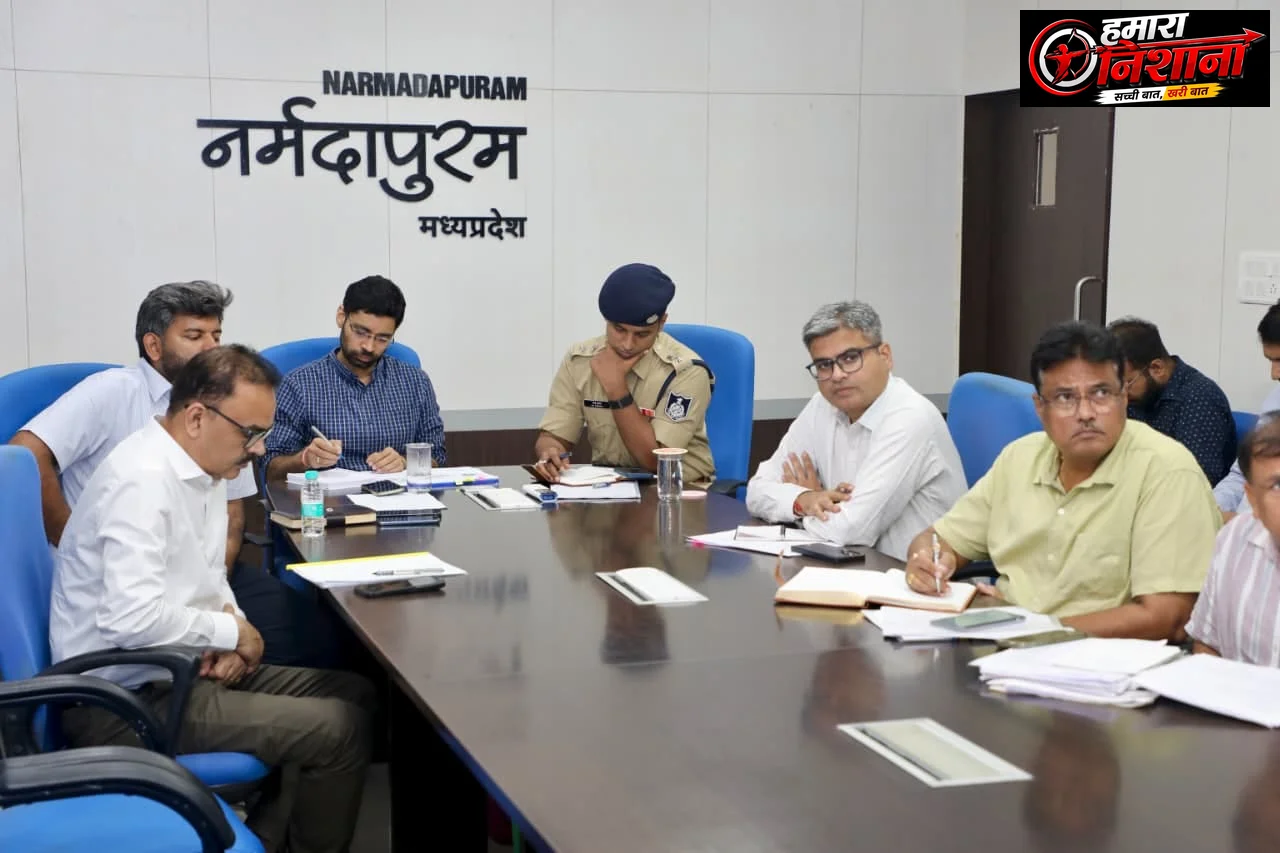 त्योहार में हादसा हुआ तो कलेक्टर-SP की खैर नहीं! कार्बाइड गन पर सख्ती, मिलावटखोर भी निशाने पर