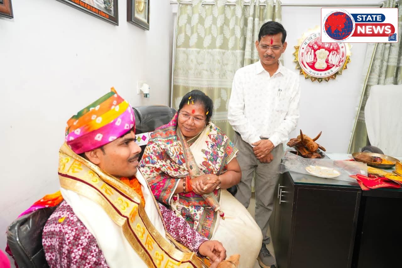 हनुमान अंश मूवी के गायक कलाकार का मंडला आगमन