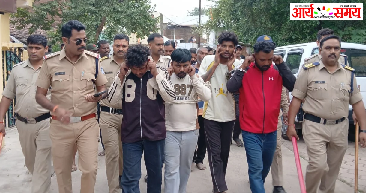 Jabalpur News: रांझी आजाद नगर में खूनी संघर्ष करने वालों का पुलिस ने निकाला जुलूस 
