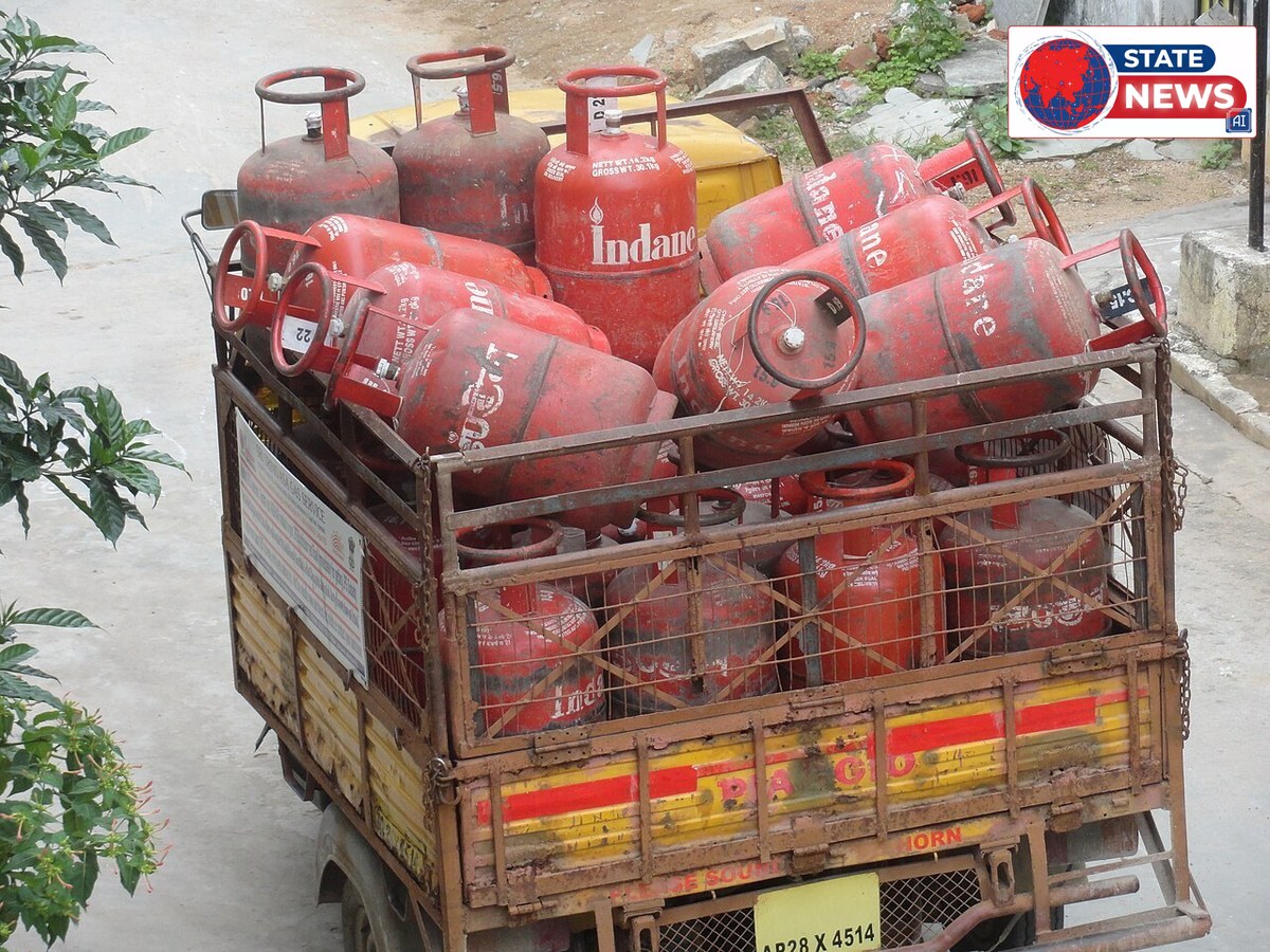 जरूरत की खबर, 1 अक्टूबर से सब्सिडी वाले LPG के लिए आधार ऑथेंटिकेशन जरूरी, घर बैठे ऐसे करें e-KYC