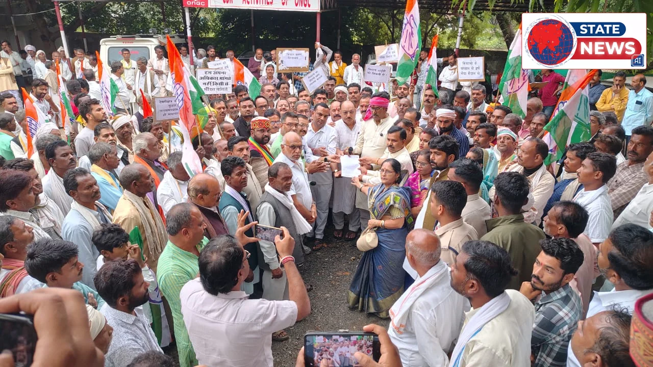 केसली में कांग्रेस का प्रदर्शन: हर्ष यादव के नेतृत्व में सड़कों पर उतरे किसान, सरकार को अल्टीमेटम