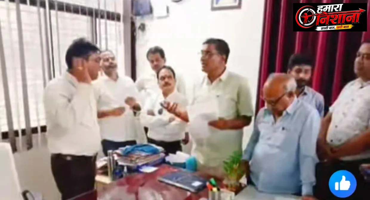 बस स्टैंड पर जिद किसकी, कीमत चुका रही जनता!