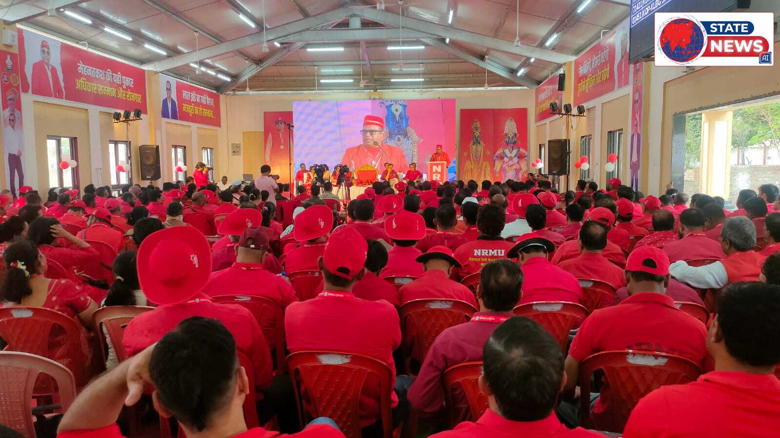 रेलवे कर्मचारियों की मांगें नहीं मानी तो होगा बड़ा आंदोलन: एआईआरएफ महामंत्री शिव गोपाल मिश्रा