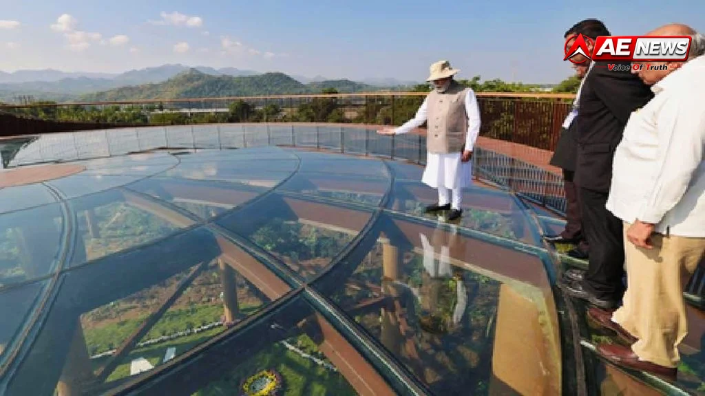 राष्ट्रीय एकता दिवस पर PM मोदी ने देश को दी एकता नगर के अनूठे रेन फॉरेस्ट और ग्लास स्काईवॉक की सौगात