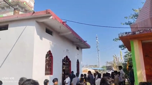 मंदिरों में बड़ी चोरी: सोने-चांदी के आभूषण लेकर फरार हुए चोर, ग्रामीणों में आक्रोश