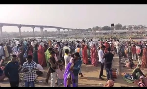 भूतडी अमावस्या पर आंवलीघाट में उमड़ा श्रद्धा का जन सैलाब