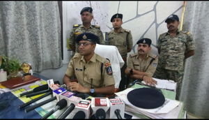 टेकनपुर में संयुक्त कार्रवाई: गांजा तस्करी का भंडाफोड़, एक आरोपी गिरफ्तार डबरा। टेकनपुर क्षेत्र में पुलिस और क्राइम ब्रांच ने संयुक्त कार्रव