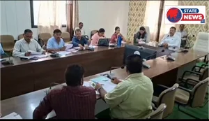 कलेक्टर ऋतुराज सिंह ने सीएम हेल्पलाइन लापरवाही पर डीएसओ दिनेश अहिरवार को निलंबित किया