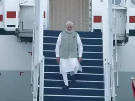 मोदी का इंडोनेशिया दौरा फाइटर जेट्स ने किया स्वागत गरुड़ एयरलाइन और नोट पर गणेश की तस्वीर का समावेश दिलचस्प है