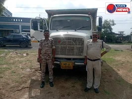 खनिज विभाग की बड़ी कार्रवाई: बिना अभिवहन पास बोल्डर और गिट्टी का अवैध परिवहन करते तीन वाहन जब्त
