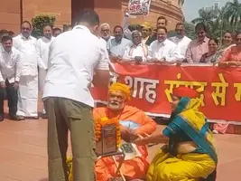 पप्पू यादव बने पुजारी, राहुल का चंदा; राम मंदिर चोरी पर हंगामा, मंत्री पर नोटिस