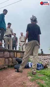 🚨 BIG BREAKING | छतरपुर में ट्रेन से कटकर युवक की मौत, सटई रोड रेलवे ब्रिज के पास मिला शव  छतरपुर। 