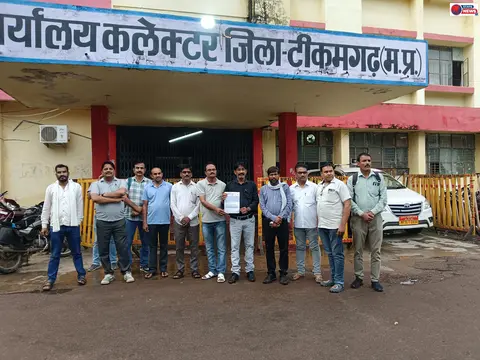 दशकों पढ़ाया, अब फिर परीक्षा क्यों? TET के विरोध में शिक्षक कांग्रेस का हल्ला बोल BSC ui